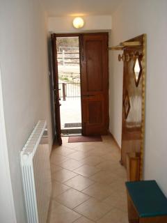 Delizioso appartamento quadrilocale con terrazzo e balcone, piano terra - Brusson - 2