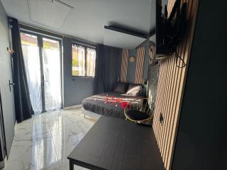 Love Room Balneo Menton - Menton - 4