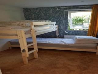 Cozy holiday bungalow for 4 people - Sint Maartenszee - 1