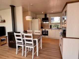 Spacious holiday home with garden - Sint Maartenszee - 8