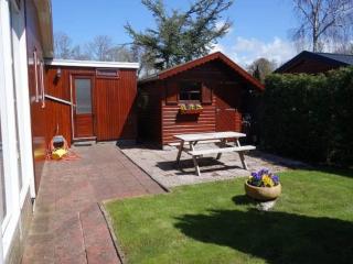 Family bungalow near the beach and sea - Sint Maartenszee - 6