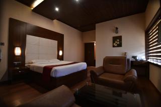 Garuda Luxury Bungalow - Trichūr - 8