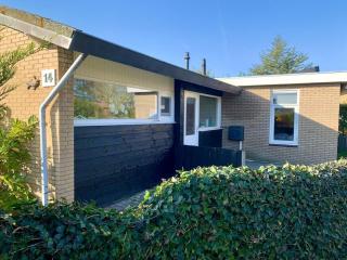 Great bungalow near the beach and sea - Sint Maartenszee - 5
