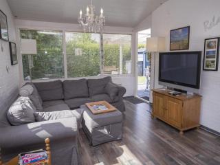 Holiday home with veranda, 6 people - Sint Maartenszee - 9