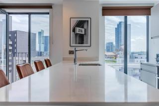 Industria Suite by CasaCity - Manchester - 7