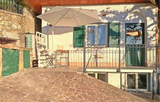Gorgeous Apartment In Capezzano Monte - Vitoio - 3