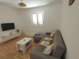Perfect Getaway Near Korčula’s Scenic Sights and Beaches - Žrnovo - 5