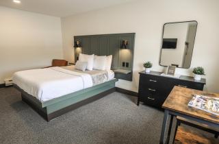 River City Inn - Parsons - 1
