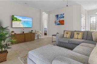 Family Friendly - Private Pool - Sleeps 10 - Cape Coral - 2