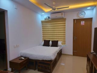 Posh 1 BHK Apt with Temple View in Guruvayur C1301 - Guruvāyūr - 8
