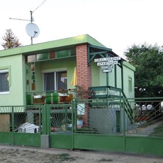Csalogány 19 Apartman - Mezőkövesd - 1