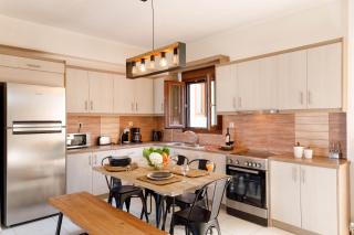 Oak Wood - Sea View Exclusive Maisonette - 2