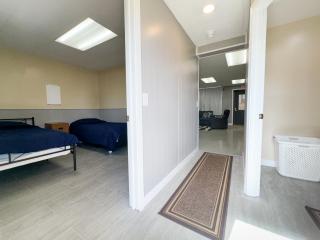 1 Bedroom, 1 Bath, Ranch Style - - 4