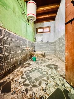 Adil Paying Guest house - Tangmarg - 4