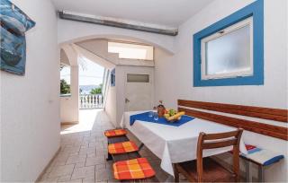 2 Bedroom Amazing Apartment In Sveti Petar - 9