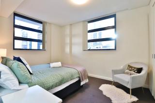 Urban Oasis Residence - Views · Parking · Ease - Sídney - 1