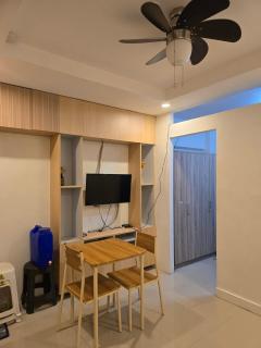 Homey Airport bnb 1BR w Wi-Fi - Manila - 6