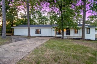 Lakefront, Game Room, Hot Tub, Fire Pit - 1