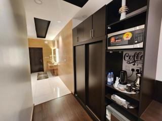 جناح فاخر بوصول ذاتي وفناء مطل - 3