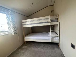 FlagShipSite-Caravan-Sleeps7-Fast Internet - Rhyl - 2