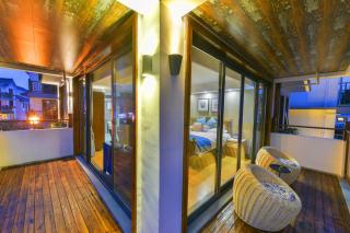 Deluxe Double Balcony King Room Bathtub - Hangzhou - 2
