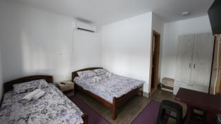 Kuća sa lepim pogledom - porodica Čolović - 1