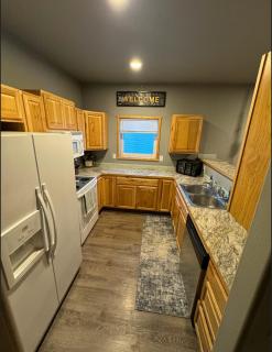 Cozy 2-bedroom Retreat In Town - Fairbanks - 6