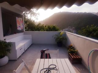 Grey Room at Casa Danni - 8