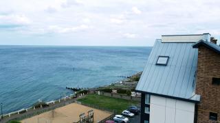 The Burlington Collection - Sheringham - 9