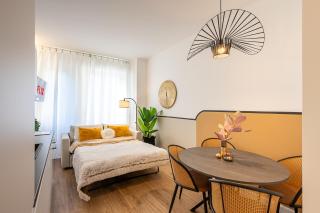 Navigli Duomo Chic Apartment WiFi AC - Milan - 8