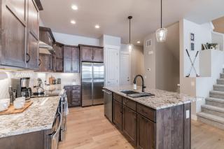 Lovely Townhome at the TPC Golf Course - 9
