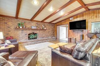 4 Mi to Savannah Home with Gazebo and Seasonal Pool! - Savannah - 6