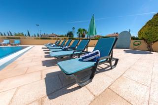 Stunning Villa with Heated Pool, Garden, BBQ - Quarteira - 8