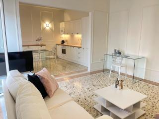 White Gem of Piraeus - 4