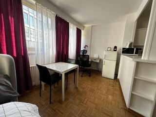 01 Convenient Central Studio - Station Station - 6