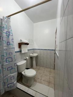 Hostal Neptuno - Puerto Villamil - 2