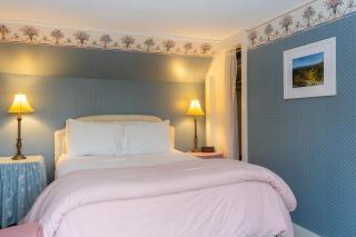 The White Gables Inn - 5