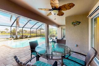 Palm Tree Paradise - Harlem Heights - 4