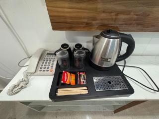 Radiant Blu Hotel - Noida - 4