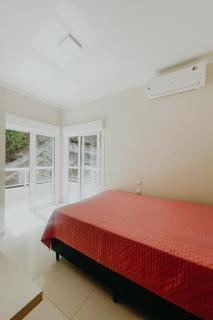 Casa com vista CINEMATOGRAFICA - São Sebastião - 2
