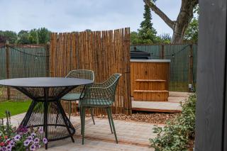 Tinyhouse 2 pers met hottub - 1