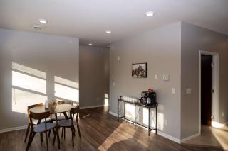 2 Bedroom 2 Bath Apartment Park Free Near Mayo - Rochester - 1