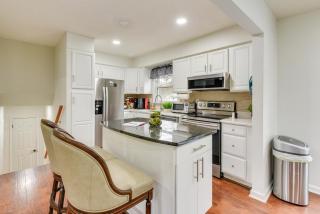 8 Mi to Uptown Home with Hot Tub in Charlotte! - Charlotte - 3
