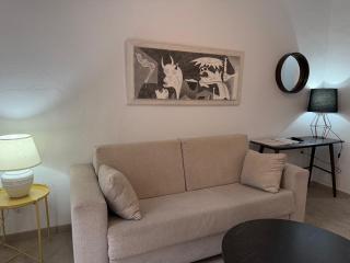 Estudios Suites Placentines - Sevilla - 2