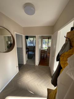 Spacious 1 bed flat close to central London - 1