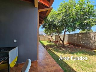 Casa 3 quartos 2 banheiros com quintal 10mi centro - Foz do Iguaçu - 1