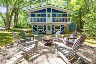 Charming Swiss Chalet Fire Pit Beach Access - Center Harbor - 0