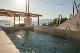 Stella & Eleni Suite With Shared Pool & Open View - Kalamaki - 9