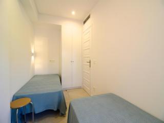 Apartment by the Sea with Pool in Spain - L'Escala - 2