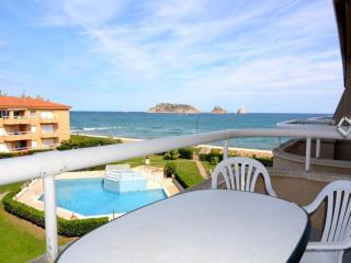 Beachfront Apartment in Estartit with Pool - L'Estartit - 6